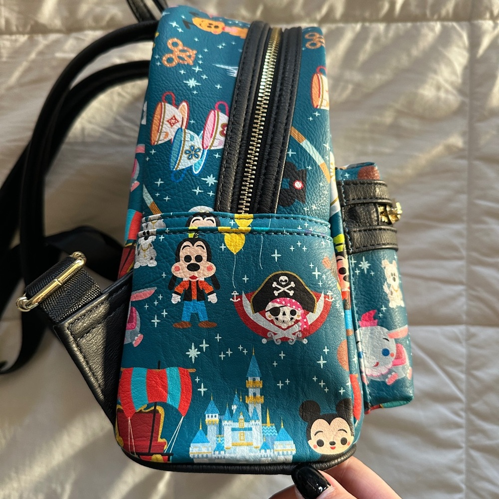 disney parks loungefly backpack - Picture 4 of 9